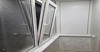 Пластиковые окна на лоджию Лесной цена от 9843 руб. м/п. за 50 часов